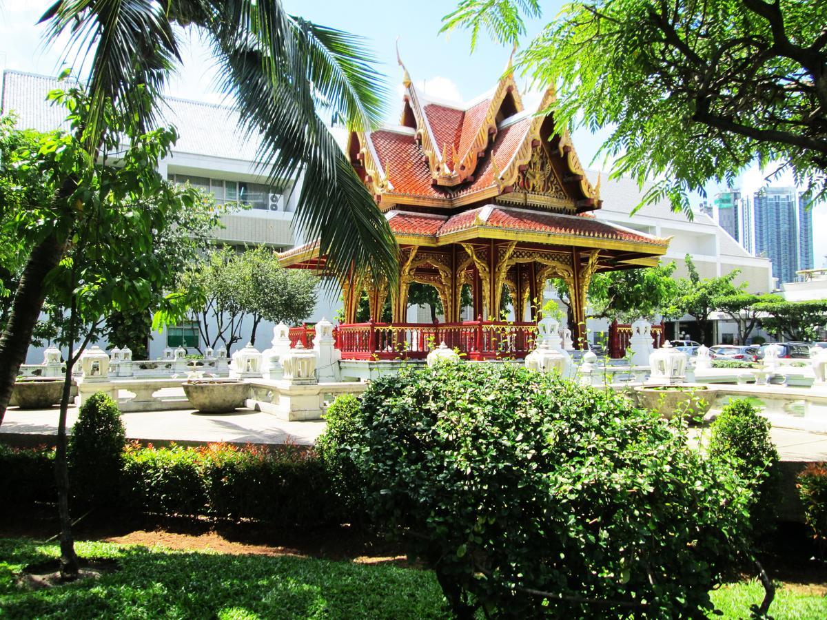 Nexchange Hostel Bangkok Exterior photo